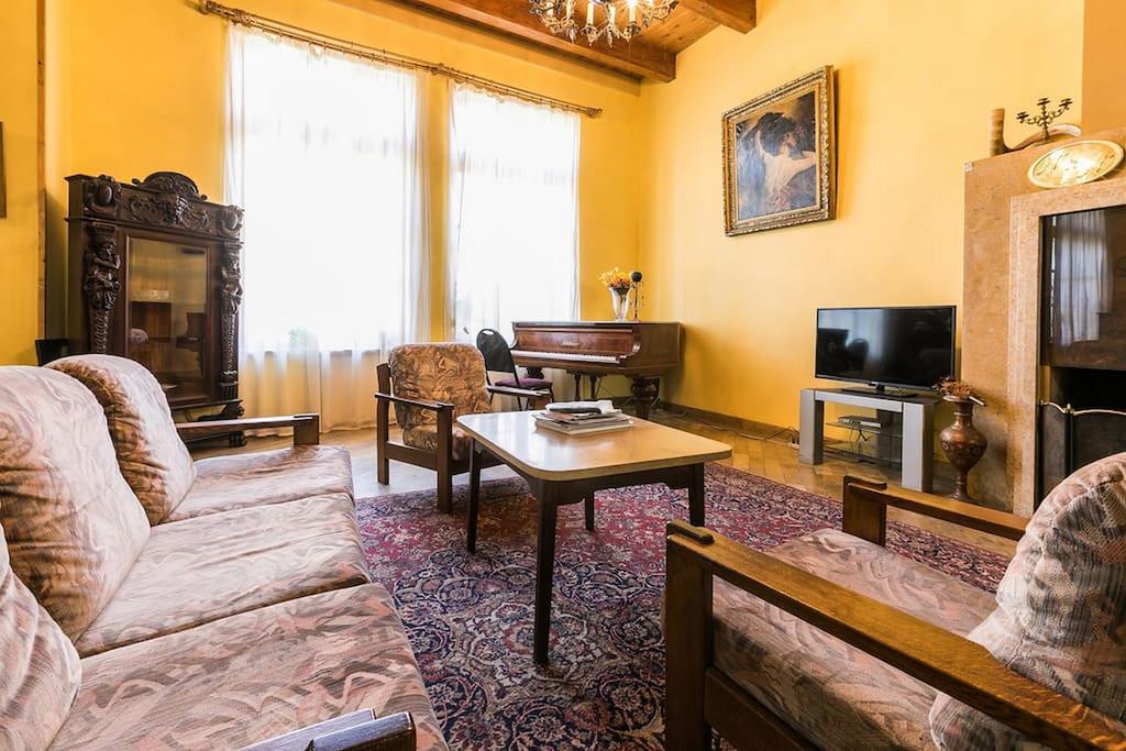 Hotel Royal Тбилиси Экстерьер фото