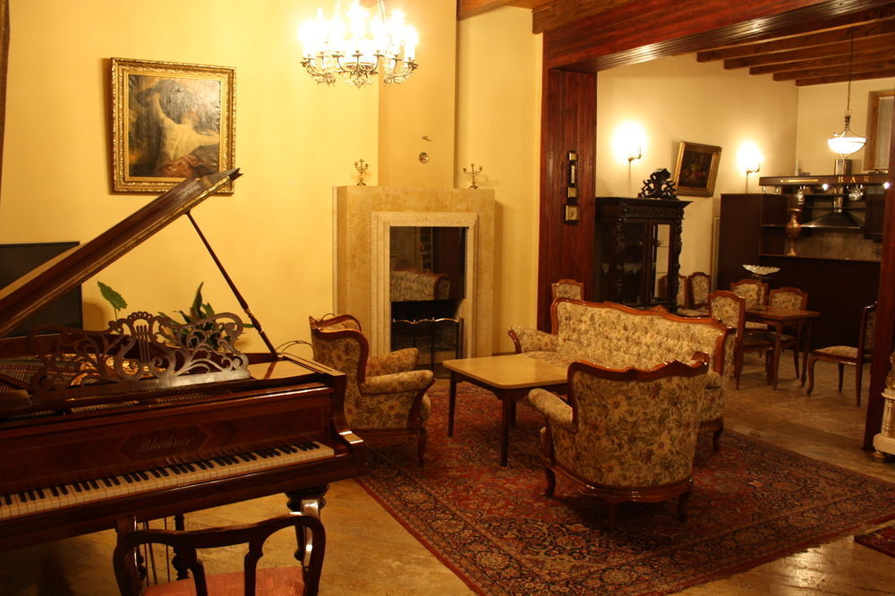 Hotel Royal Тбилиси Экстерьер фото